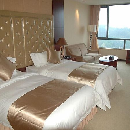 Yue Xiu Hotel Гуанчжоу Номер фото