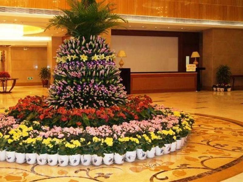 Yue Xiu Hotel Гуанчжоу Экстерьер фото