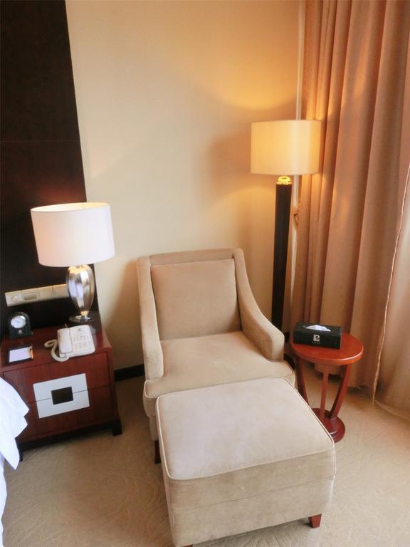 Yue Xiu Hotel Гуанчжоу Номер фото