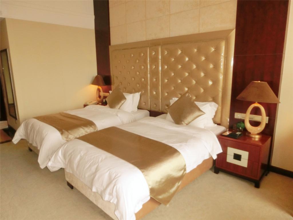 Yue Xiu Hotel Гуанчжоу Номер фото