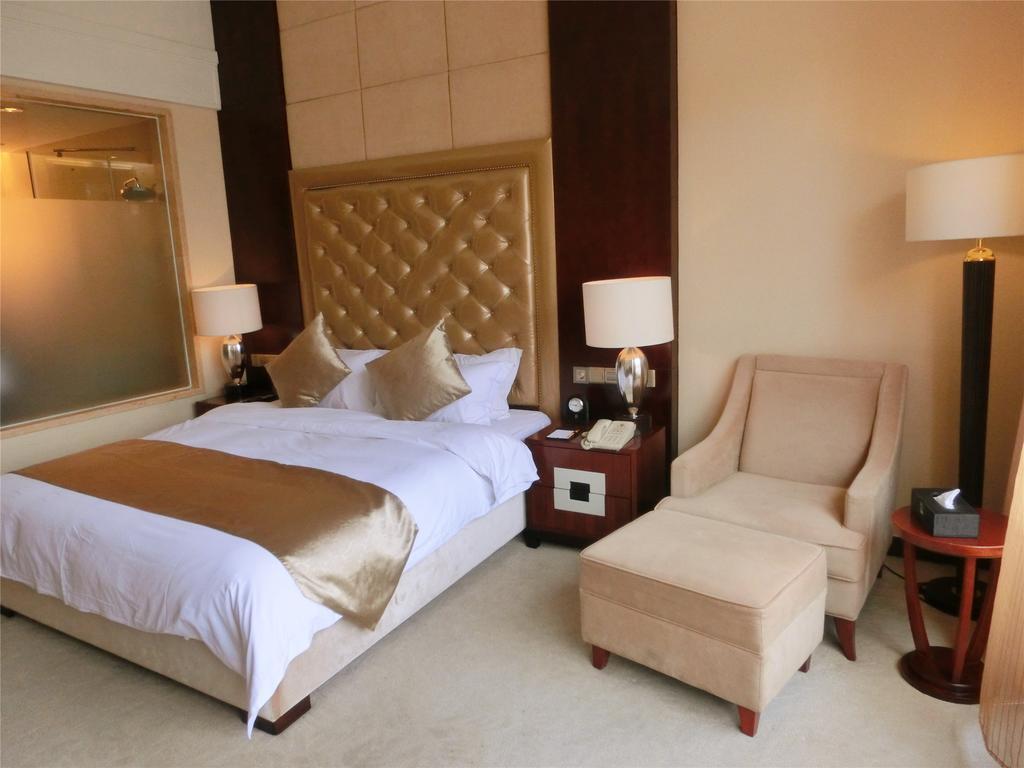 Yue Xiu Hotel Гуанчжоу Номер фото