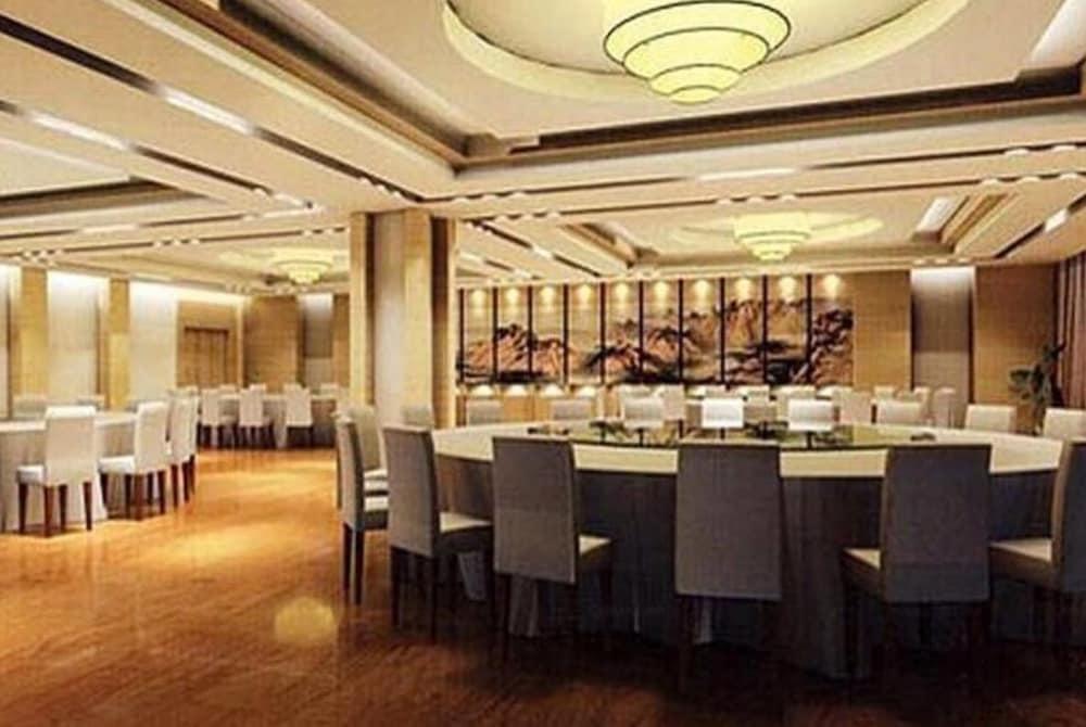 Yue Xiu Hotel Гуанчжоу Экстерьер фото